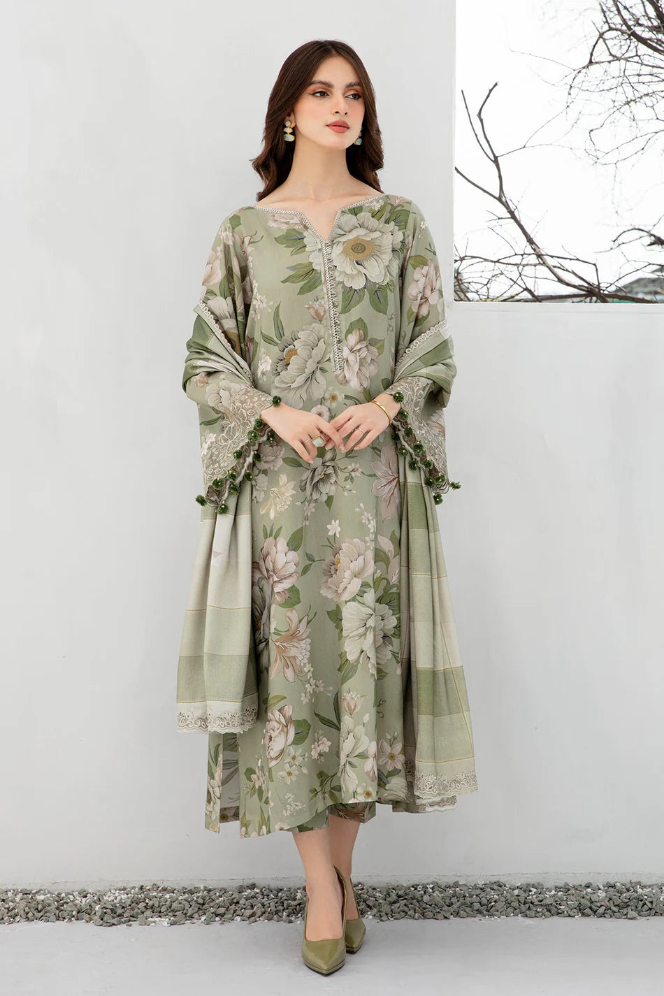 JAZMIN-3PC KHADDAR SHIRT WITH KHADDAR PRINT DUPATTA AND PRINT TROUSER-Mnm-03